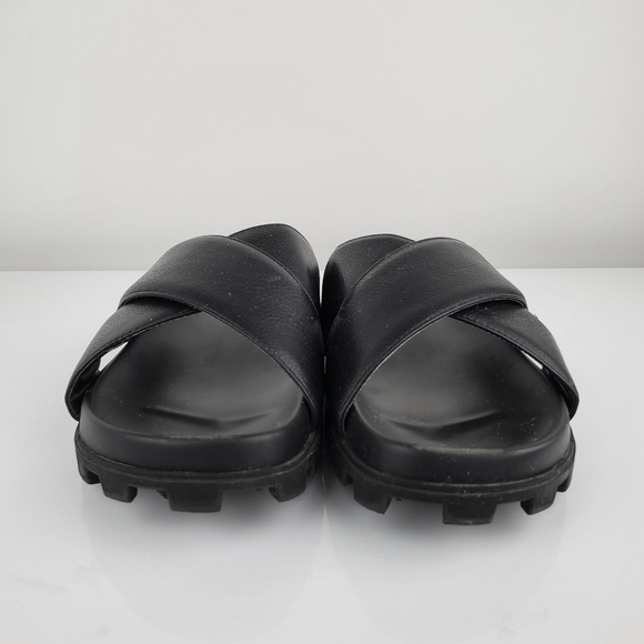Mercer & Madison Black Rilla Sandals - Picture 5 of 8
